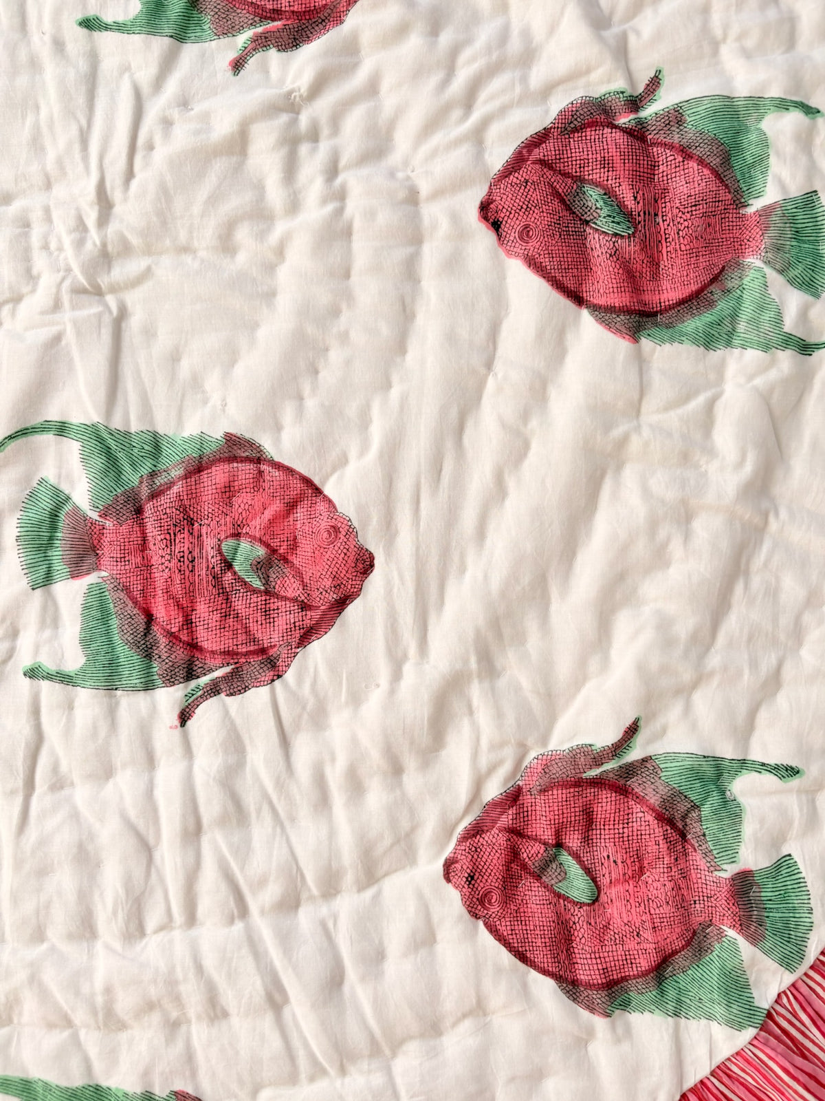 【即納】フリルサニーマット（ルビーフィッシュ）